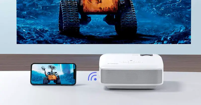 Подключите мобильный к проектору с помощью кабеля или Wi-Fi