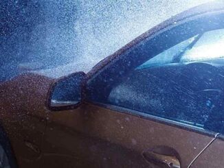 5 ting du aldri bør gjøre når du kjører i regn eller snø