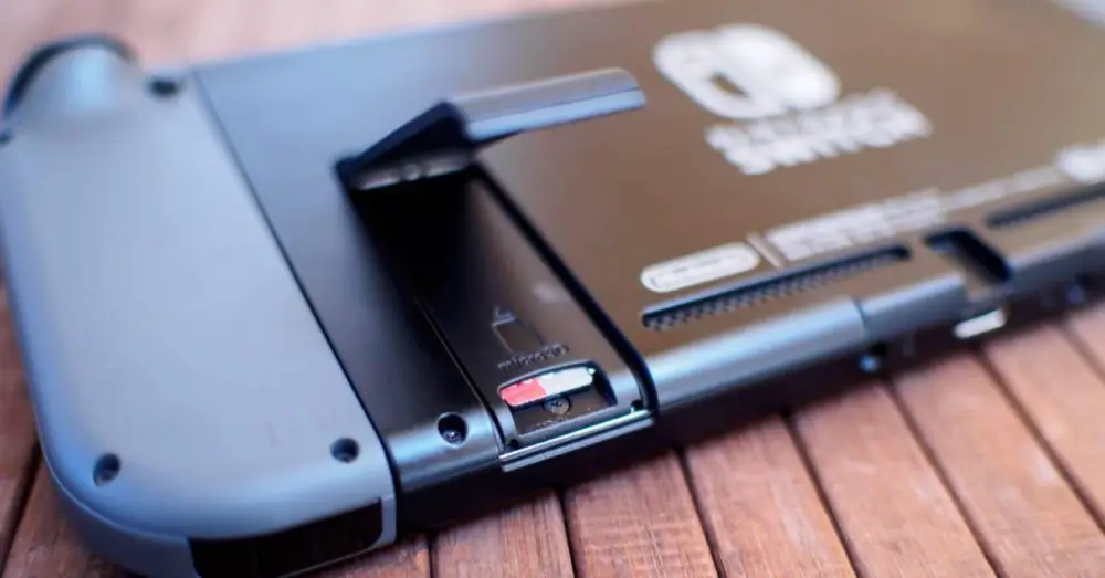 Nintendo Switch veya Steam Deck'iniz için MicroSD yuvasını seçin