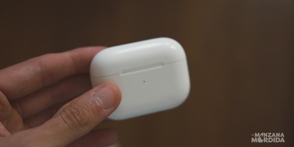 Hộp AirPods Pro