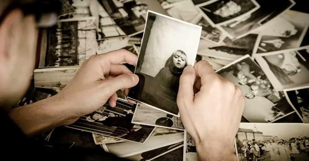 These 4 Artificial Intelligences help you restore old photos in seconds