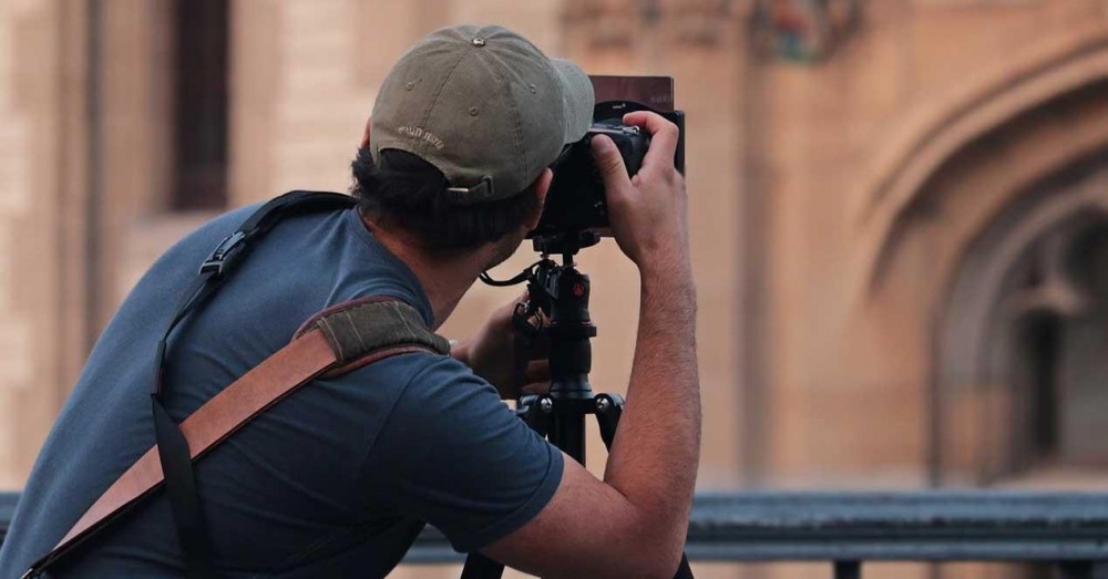 4 programs you must master to find a job as a photographer